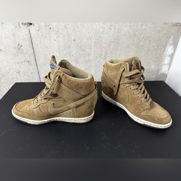 Tobacco genuine suede Nike Dunk Sky High - Picture 2 of 5